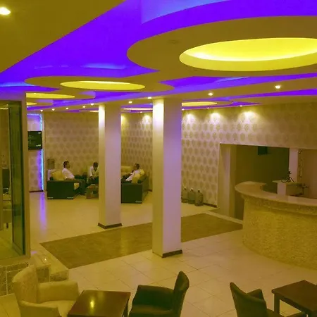 New 2 Hotel